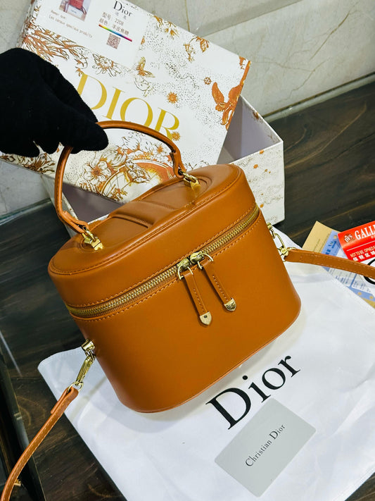 DIO VANITY SLING