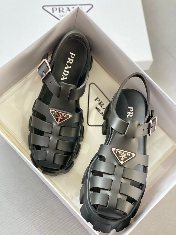 PRA SANDAL