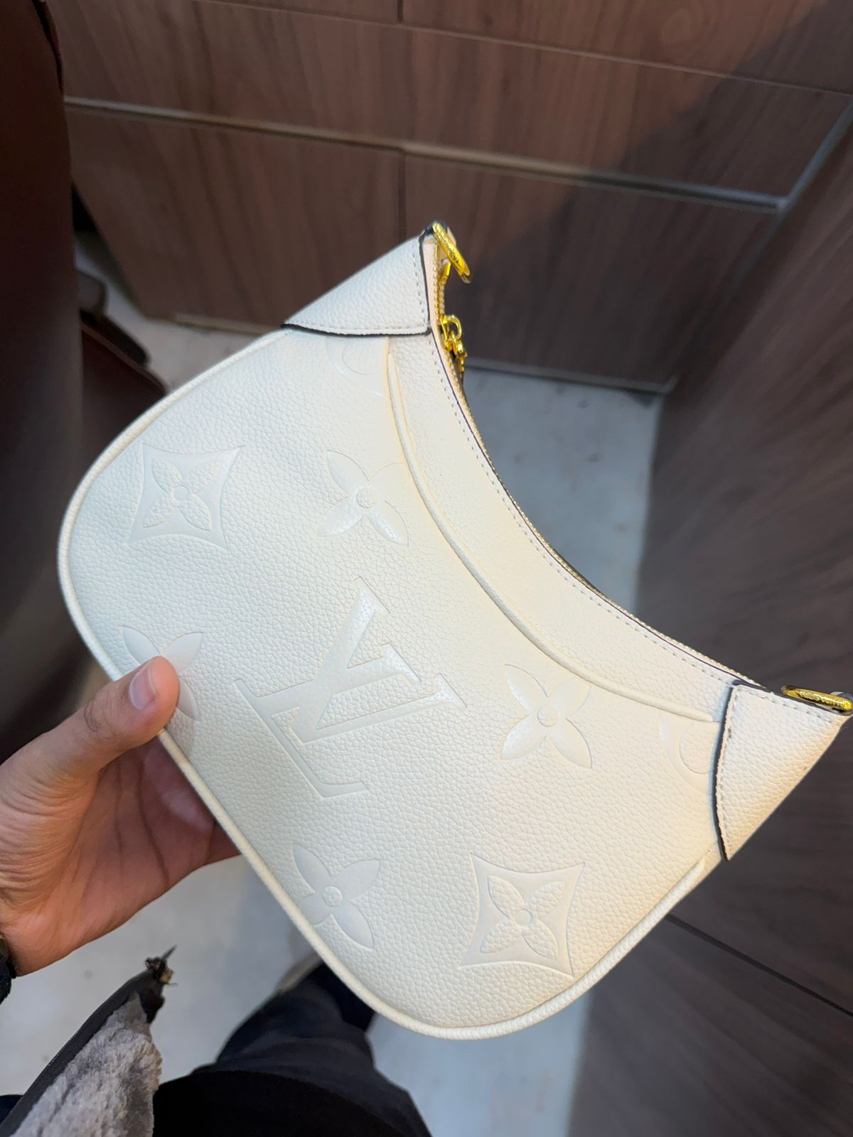 Louis Vuitton Bagatelle NM shoulder bag in Monogram Empreinte