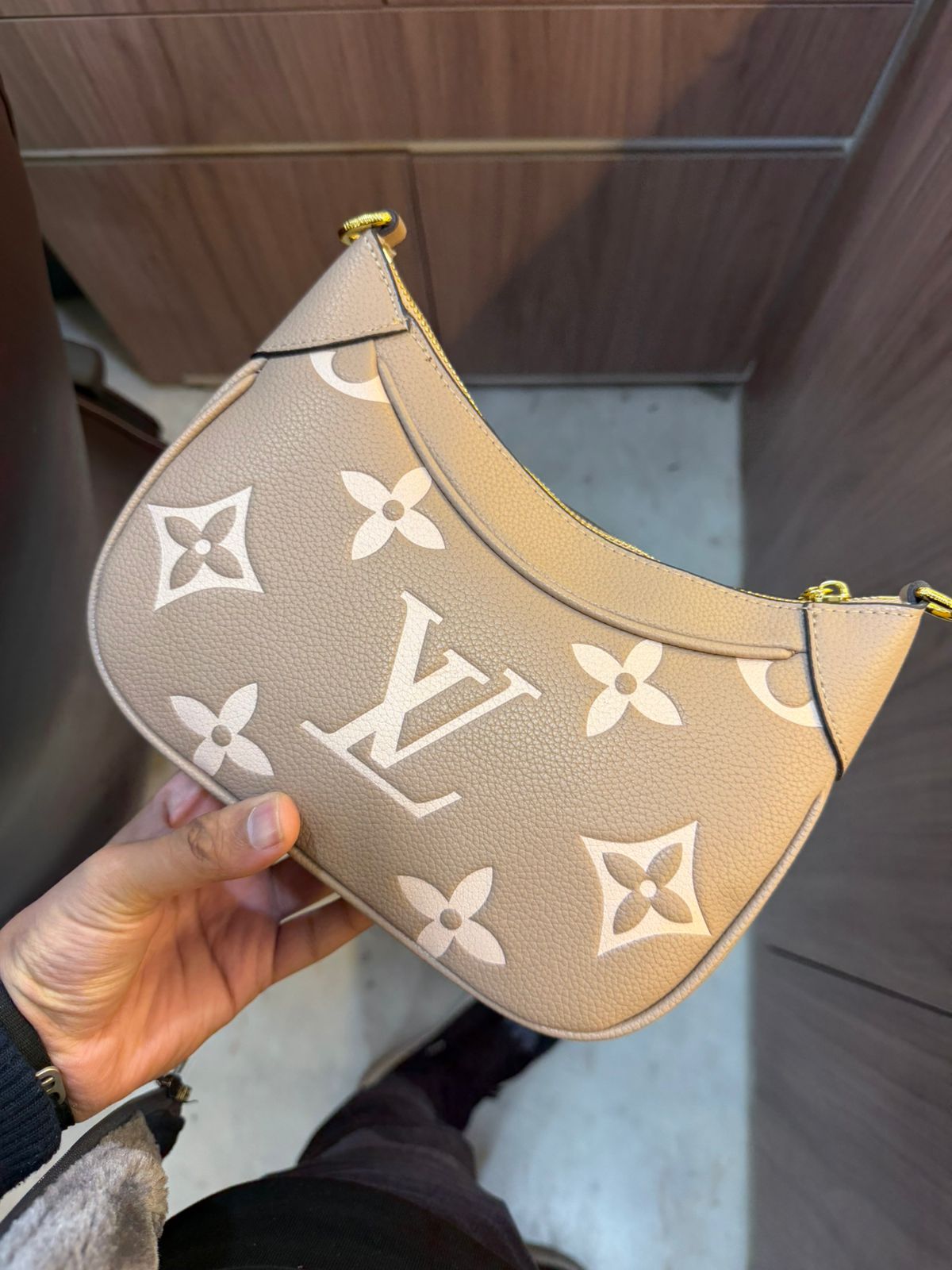 Louis Vuitton Bagatelle NM shoulder bag in Monogram Empreinte