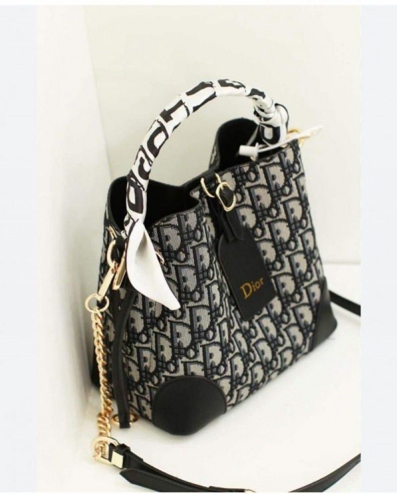 DR BUCKET BAG