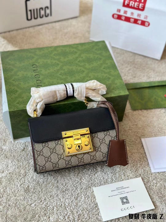 GG PADLOCK SLING BAG