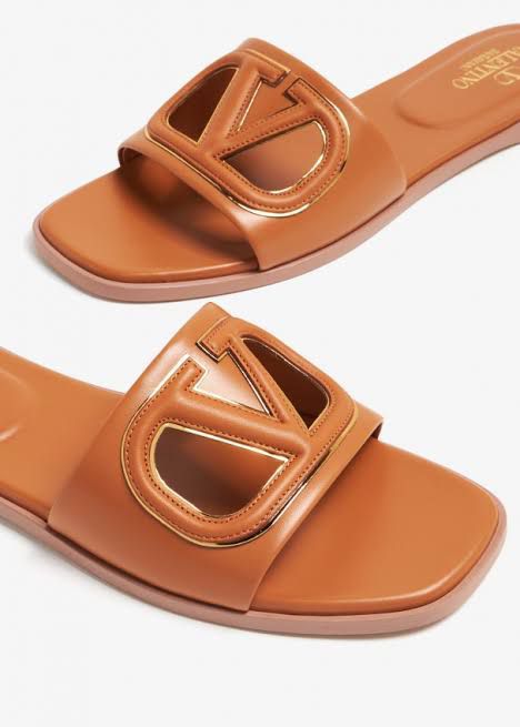 VAL EXCLUSIVE SLIDES