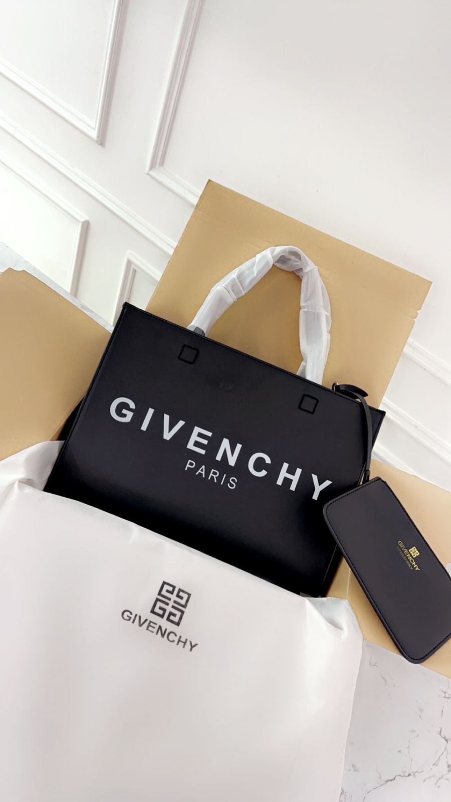 GIVCHY TOTE
