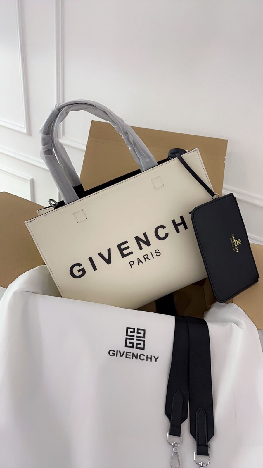 GIVCHY TOTE