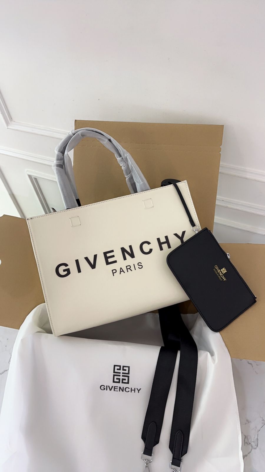 GIVCHY TOTE