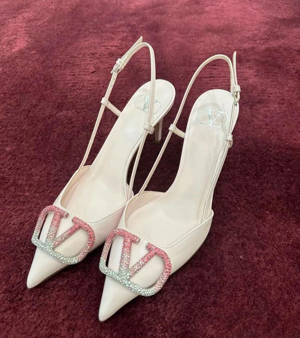 VAL LOGO STUDDED HEEL