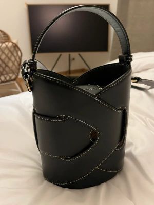 POLENE NUMERO UN MINI LEATHER BUCKET BAG