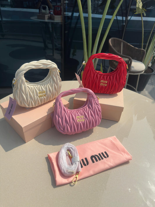 MIU MIU PREMIUM HANDBAG