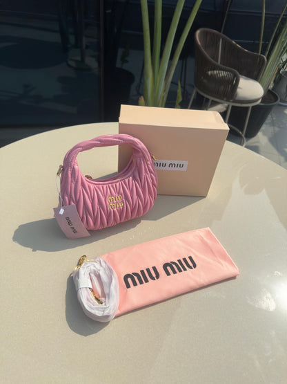 MIU MIU PREMIUM HANDBAG