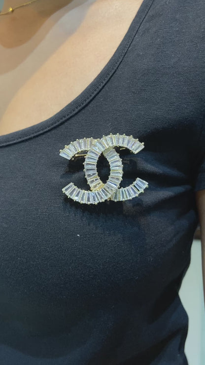 CC GOLD BAGUETTE BROOCH
