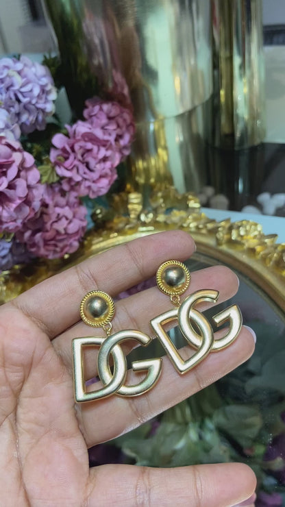 DG LARGE METAL EARRING