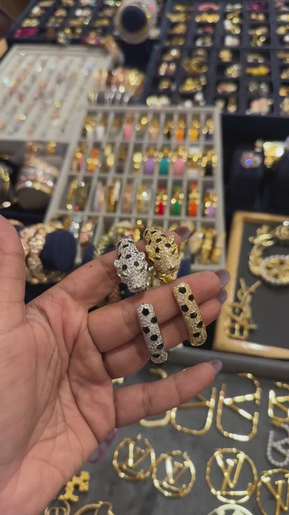 Dotted Panther bracelet