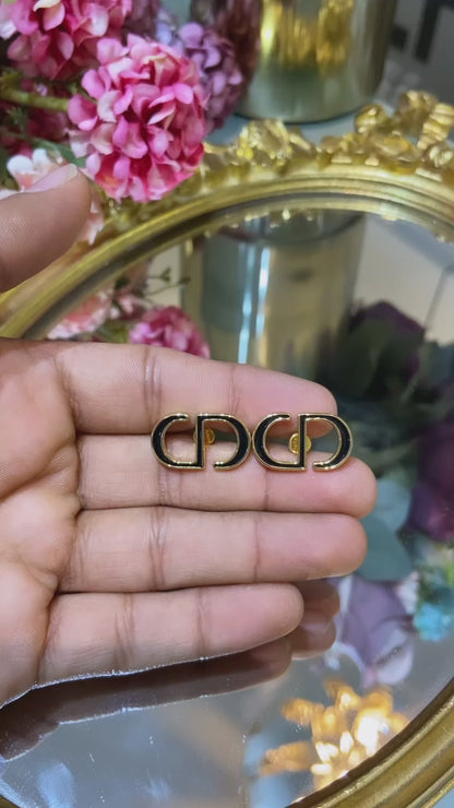 CD ENAMEL STUDS