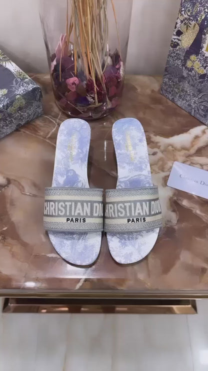 CD CLASSIC HEELS