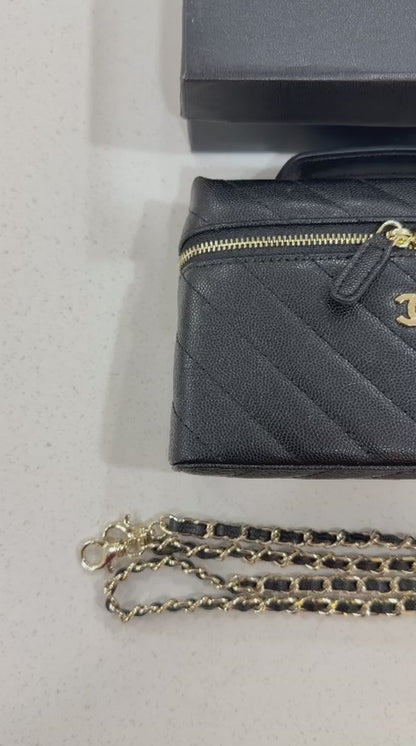 CC GRAINED VANITY SLING