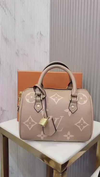LOU BANDOULIERE SPEEDY BAG