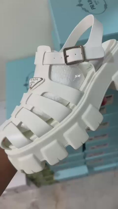 PRA SANDAL