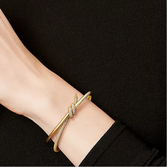 Tiff knot bracelet