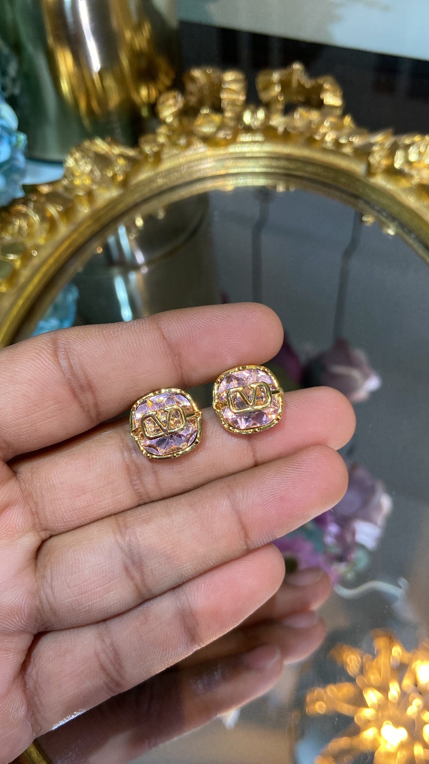 VAL CRYSTAL mini studs  (COLOURS AVAILABLE)