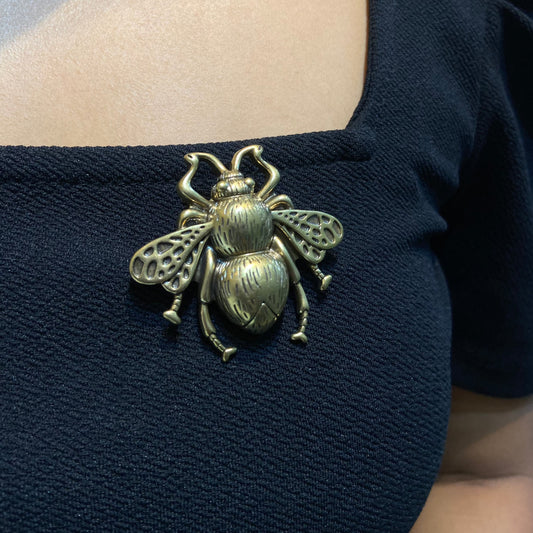 GG Bee gold Brooch