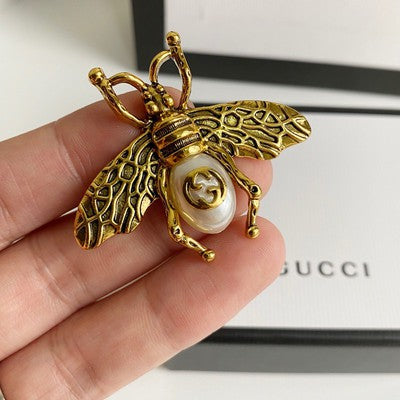 GG pearl Bee Brooch