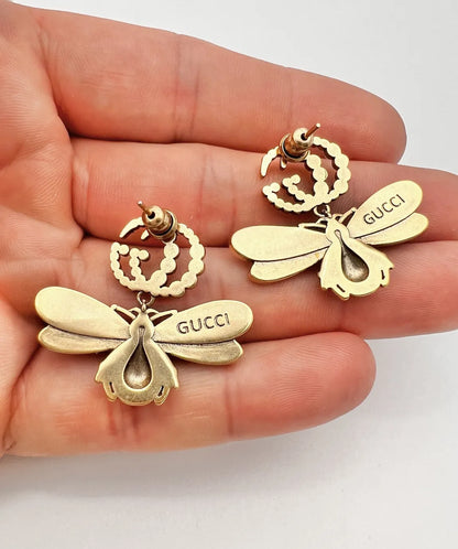 GG bee pearl earring