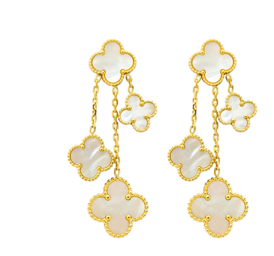CLVR hanging Earrings