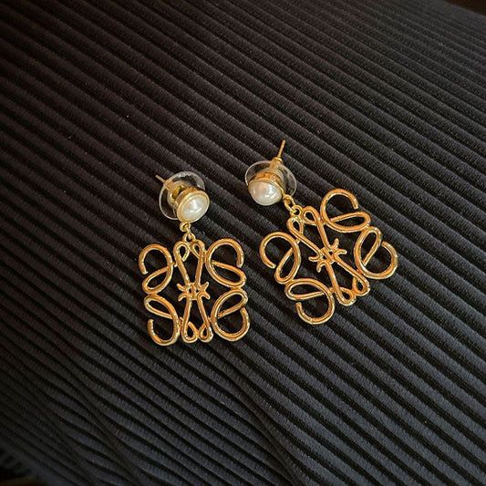 LOW PEARL DROP EARRINGS
