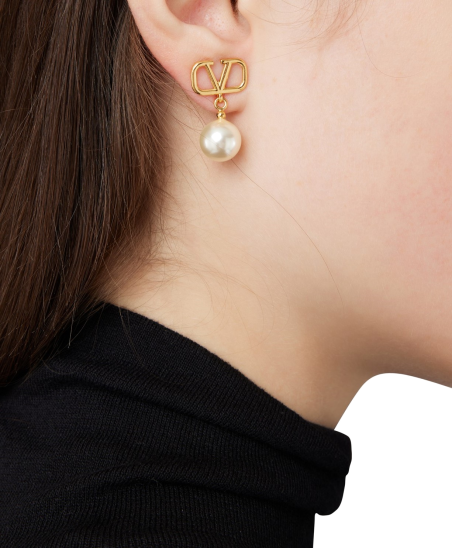 VAL pearl drop earring !!