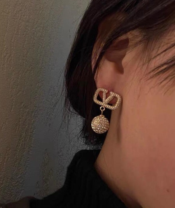 Val diamond ball drop earring